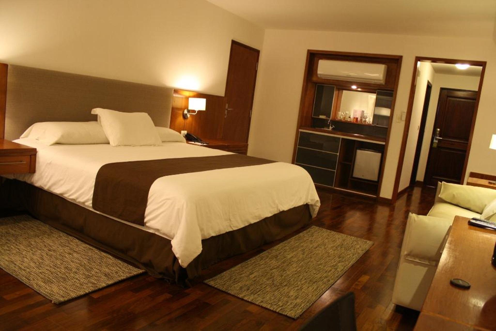 Yacht & Golf Club Paraguayo, A Tribute Portfolio Resort Lambare Екстериор снимка